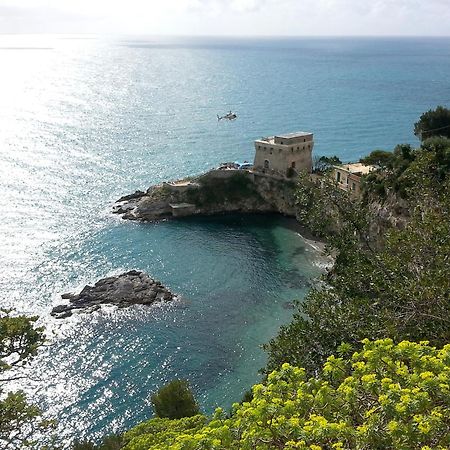 Casa Vacanze Bouganvillea Cetara Exterior foto