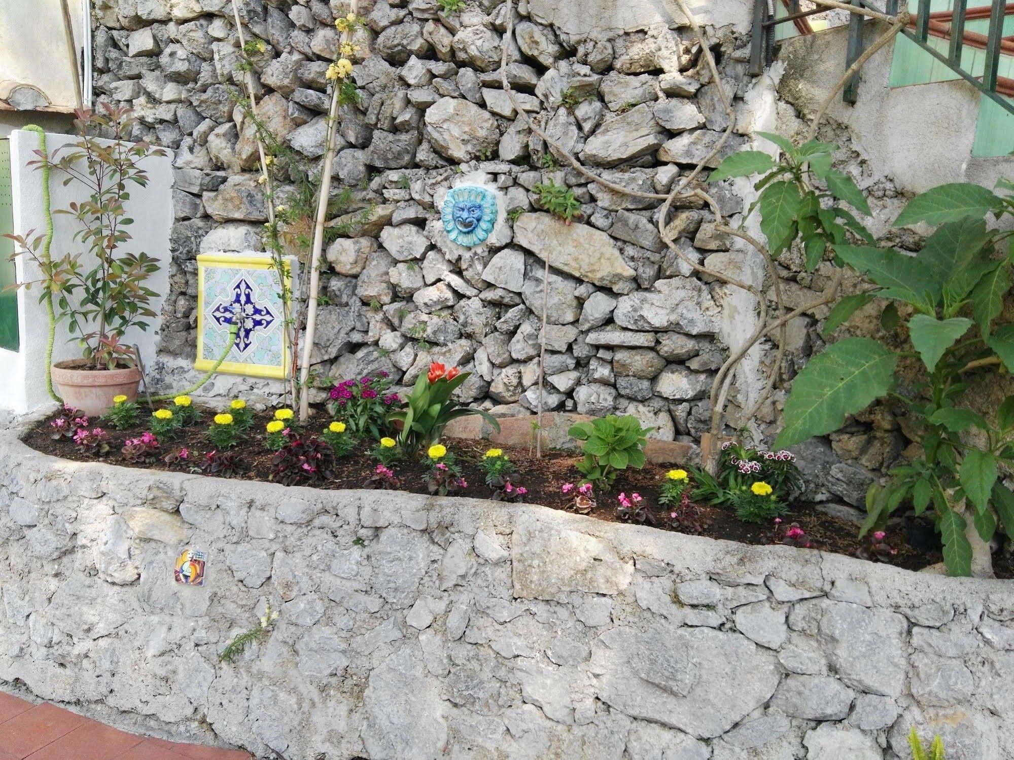 Casa Vacanze Bouganvillea Cetara Exterior foto